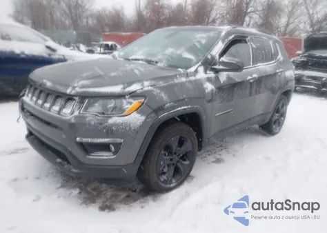 2018 Jeep Compass Altitude 4X4 from USA, damaged, VIN 3C4NJDBB7JT325497